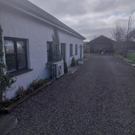 Ferienhaus Large Overlooking Tranquil Village Kerry Brosna (Kerry)